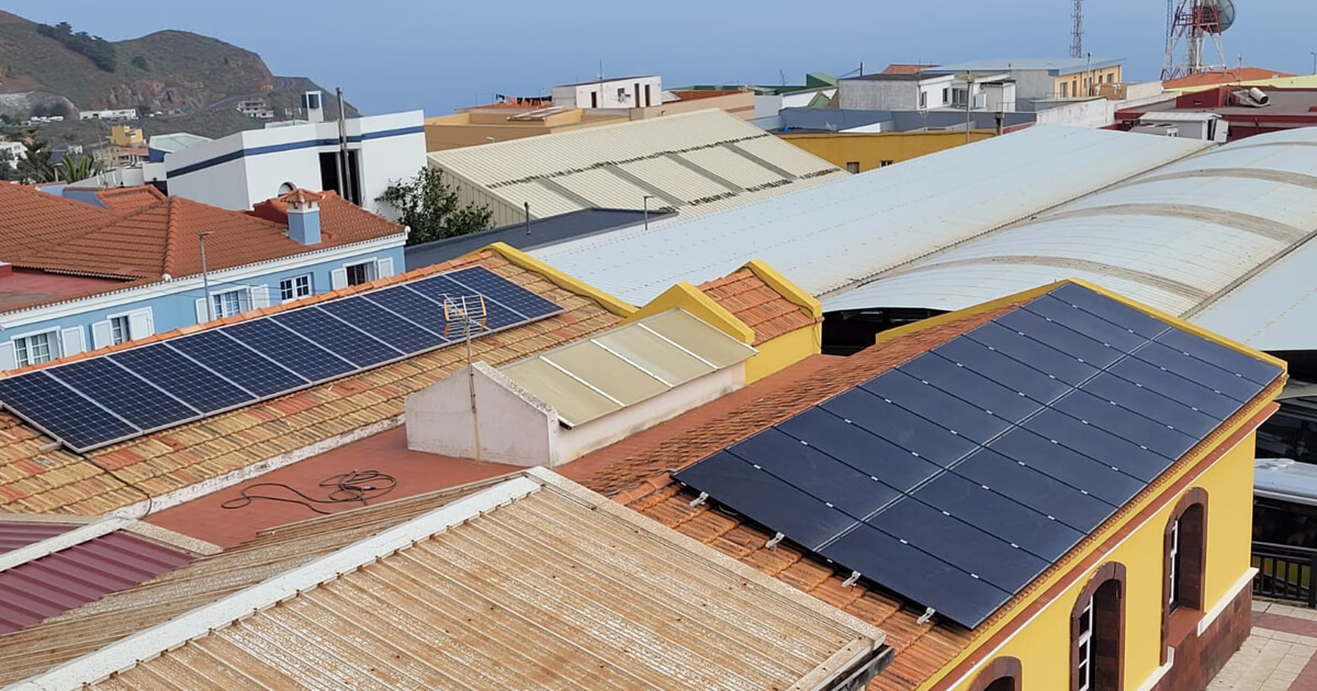 Instalación de TransHierro de de energía renovable en El Hierro